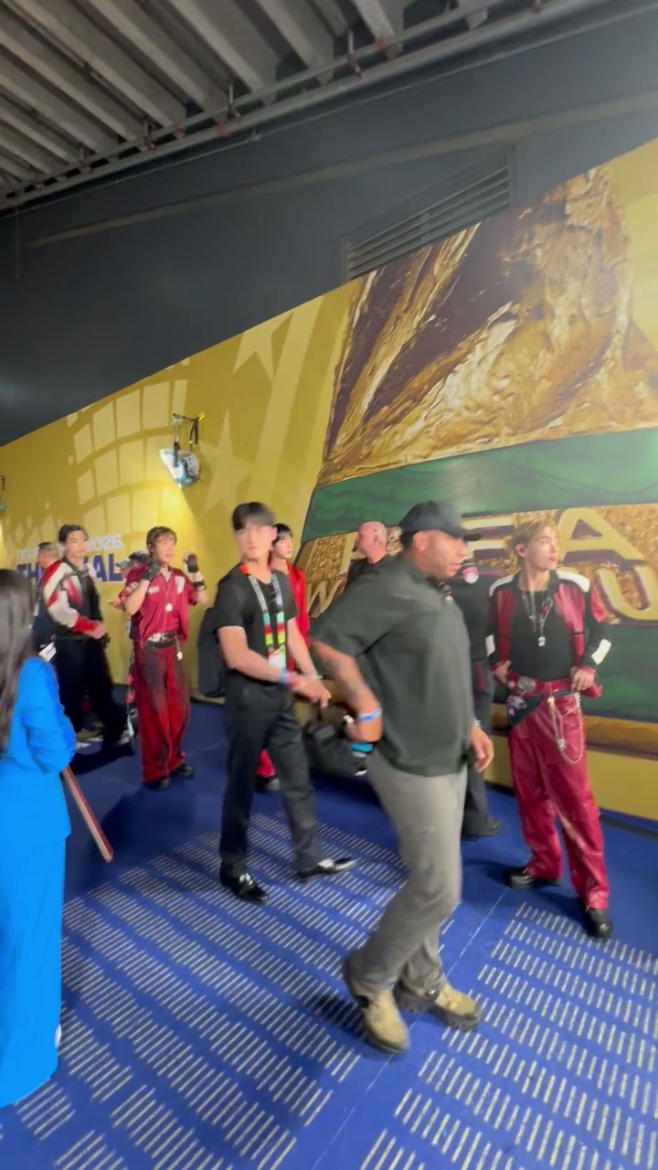 BTS MetLife Tunnel
